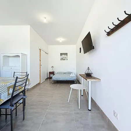 Διαμέρισμα Avec Terrasse En Rez De Chaussee La Palme
